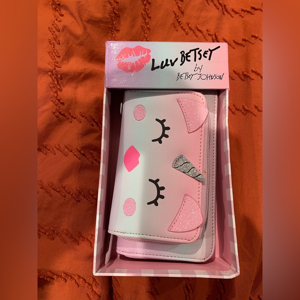 Luv Betsey by Betsey Johnson Pastel Ombré Unicorn Wallet
